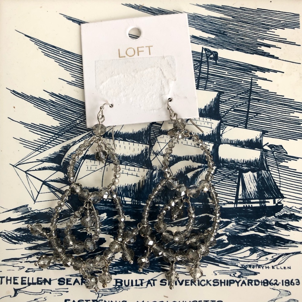 LOFT NWT gorgeous chandelier earrings